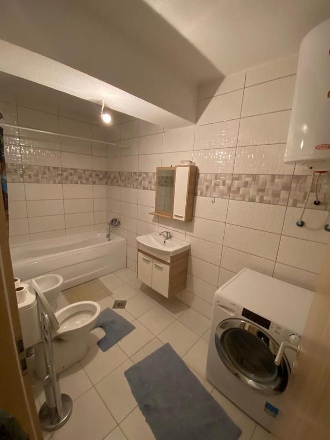 Violin 2 Bedroom Apartment Downtown Prizren Esterno foto